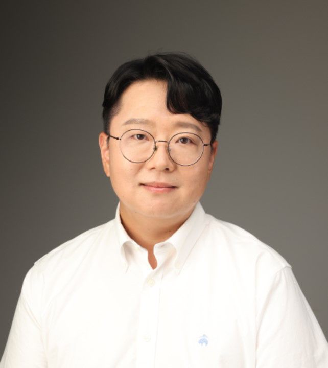 우윤철 사진